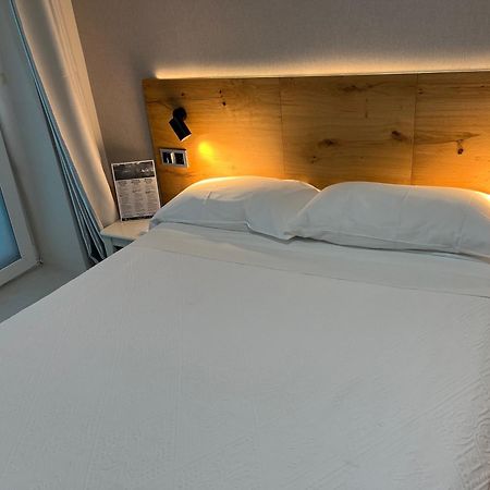 Pension Itxasoa San Sebastián Esterno foto