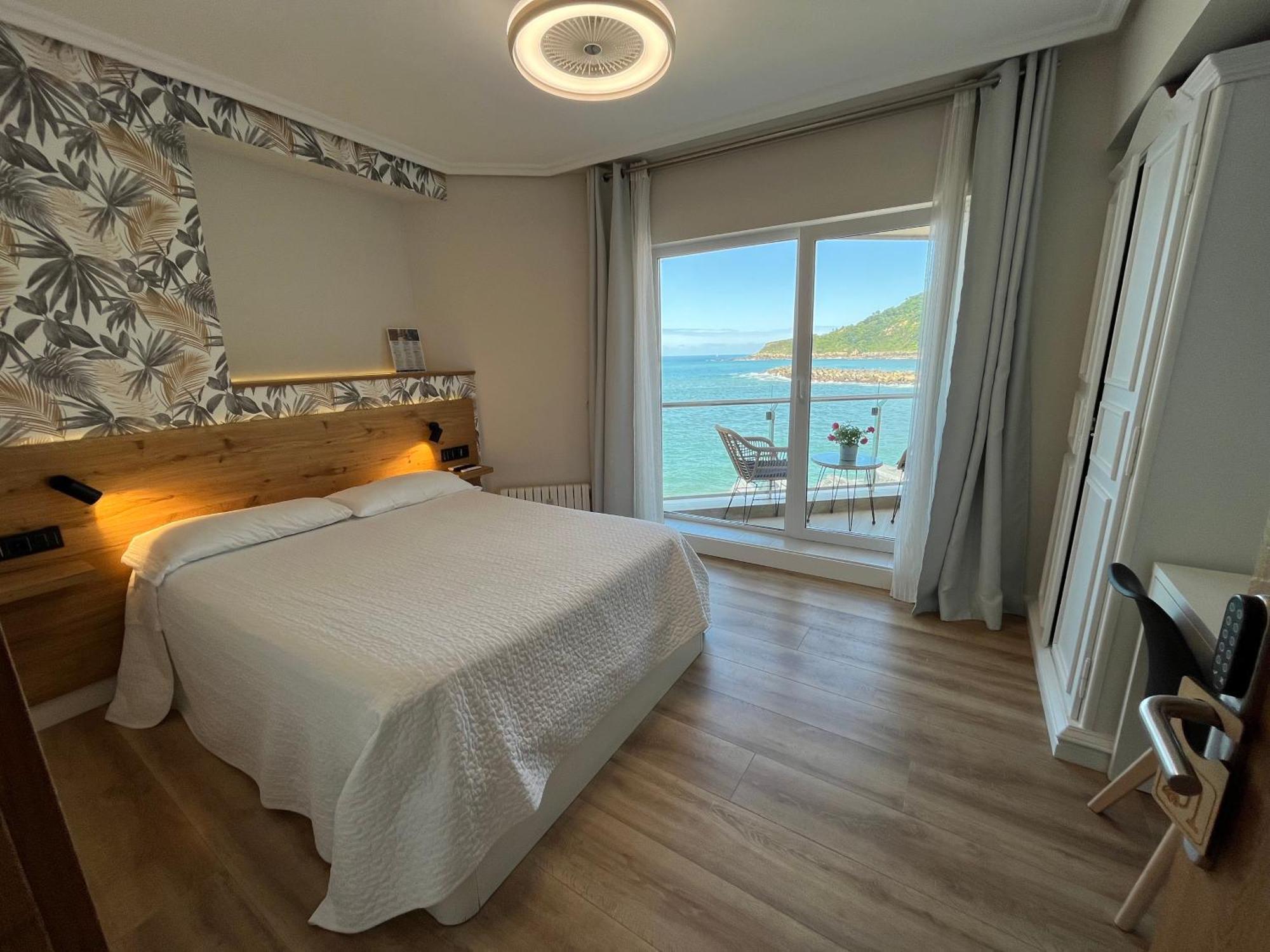 Pension Itxasoa San Sebastián Esterno foto