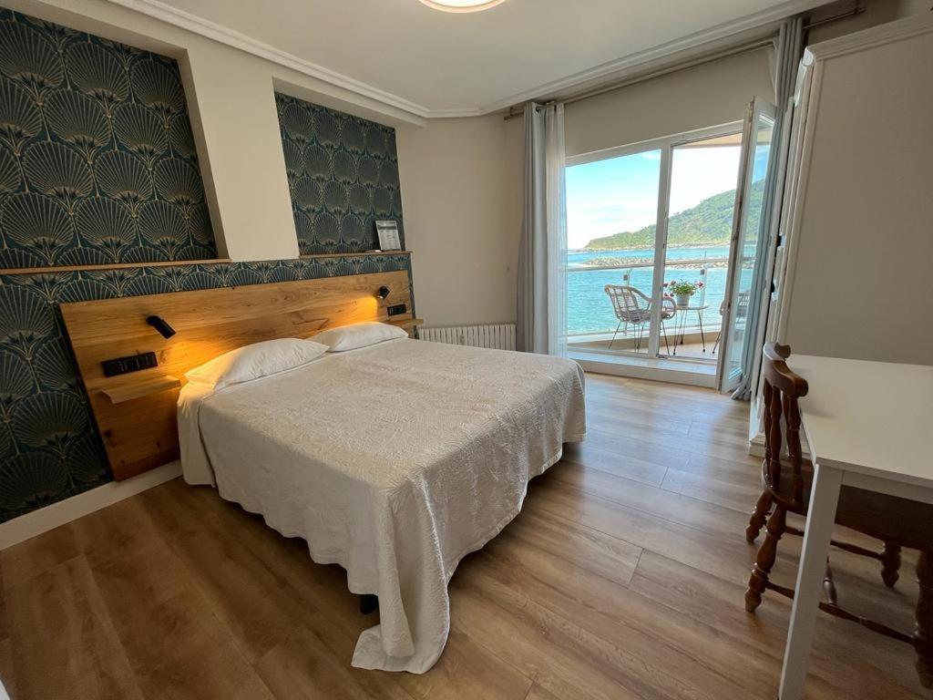 Pension Itxasoa San Sebastián Esterno foto